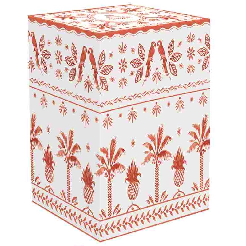 High quality porcelain mug in colour box