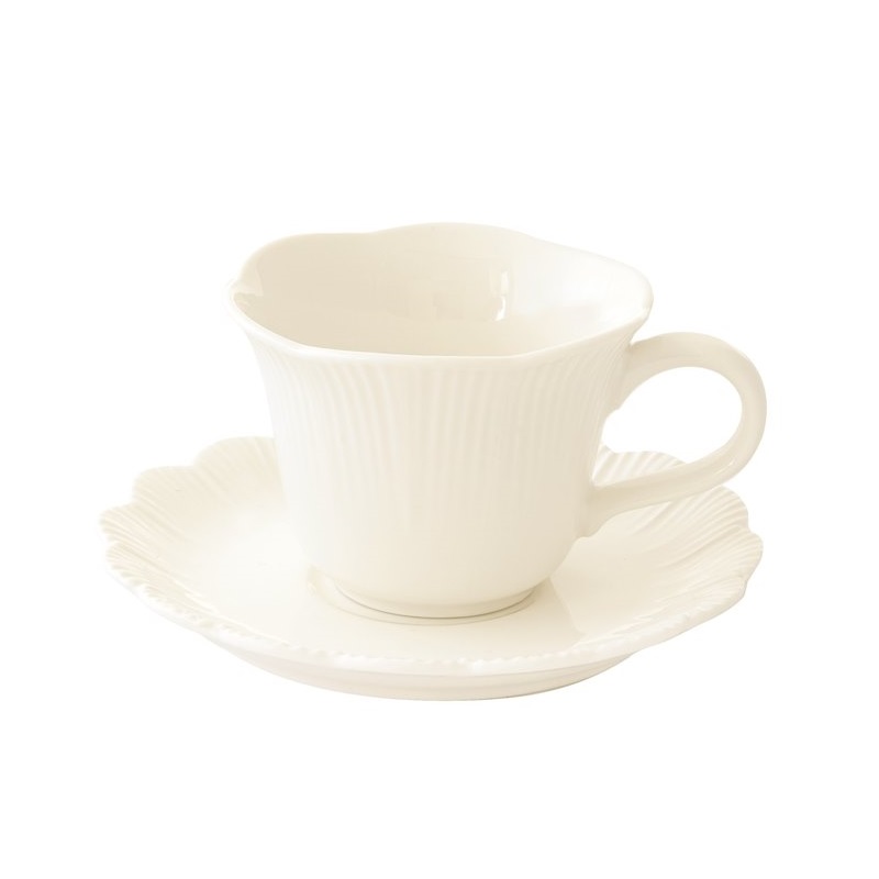 Porcelain coffee cup & saucer