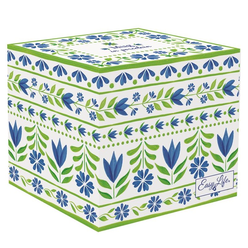Porcelain mug in colour box