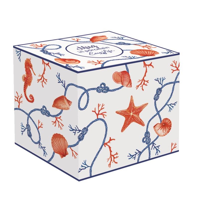 Porcelain mug with embossed design in 
colour box