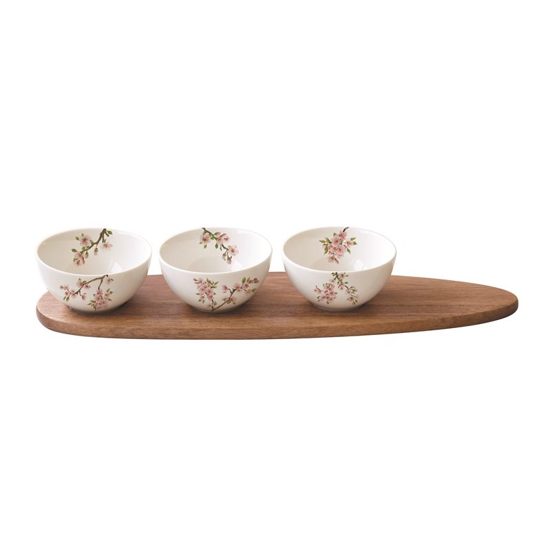 Appetizer set with 3 porcelain round bowls on acac